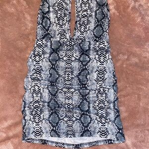 SIZE M, Daisy Snakeskin Print Sleeveless and backless Dress NEW